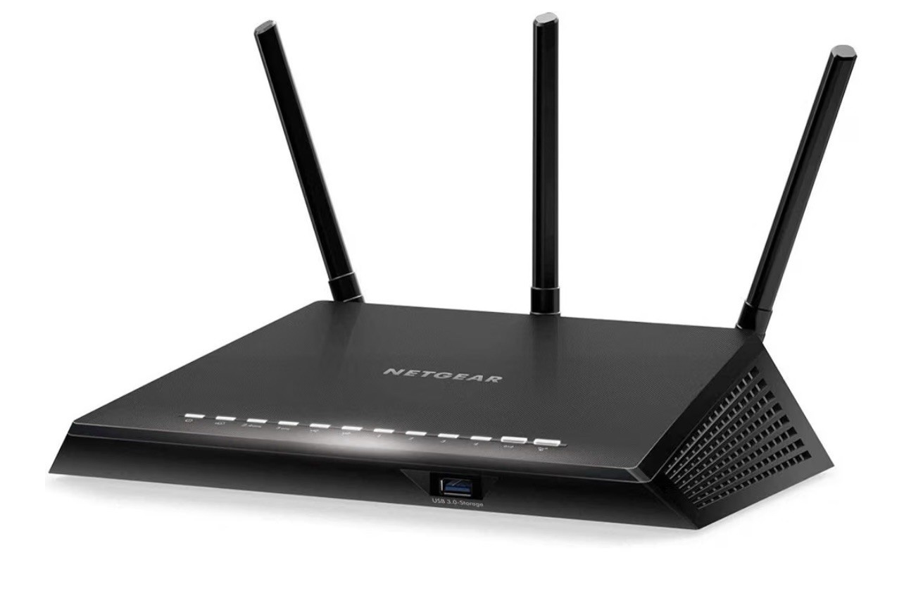 NETGEAR Nighthawk R6700 AC1750 Smart Wi-Fi Wireless Router (Open Box)