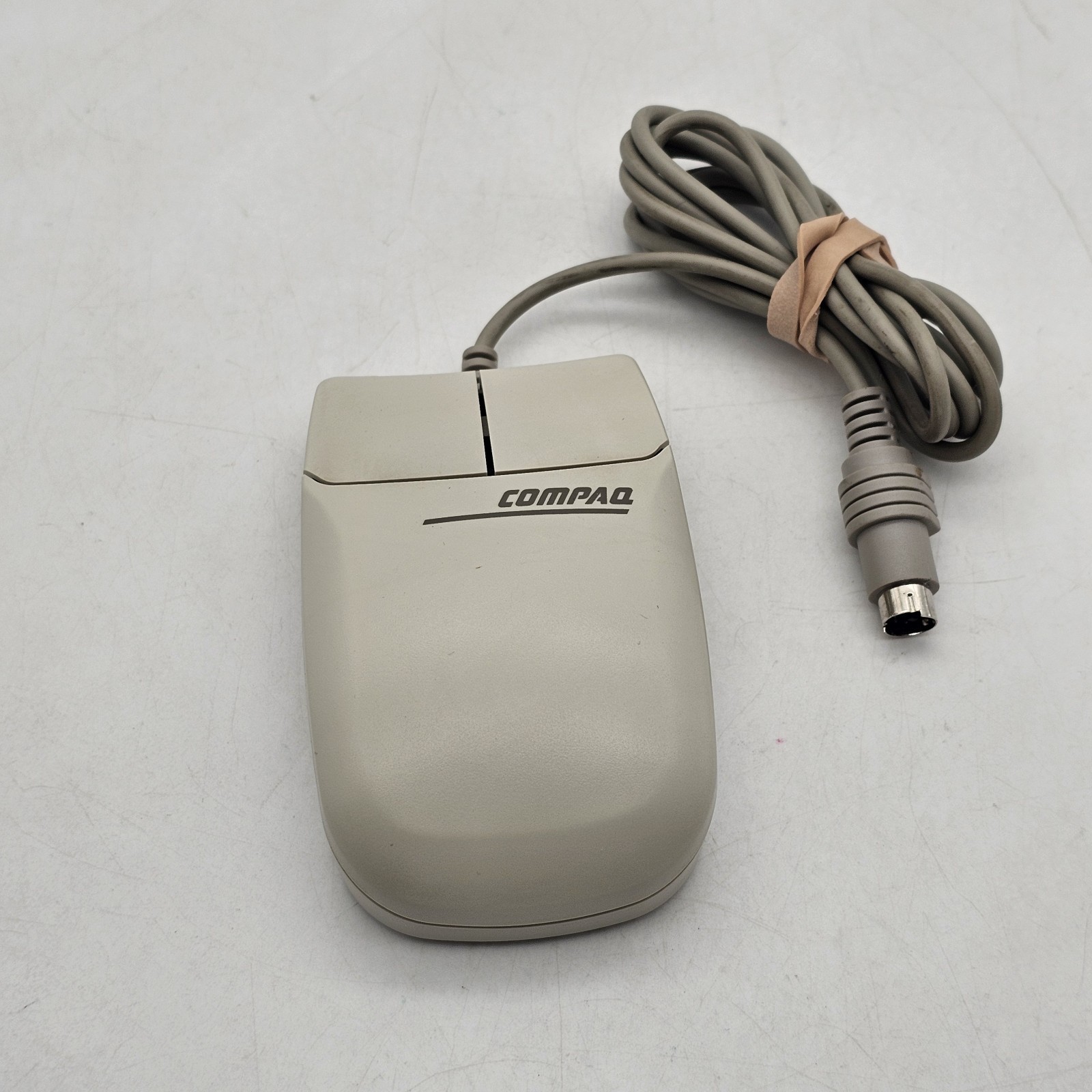 Vintage Compaq MUS2J Mechanical Ball Mouse PS/2 Two Button Retro Beige 