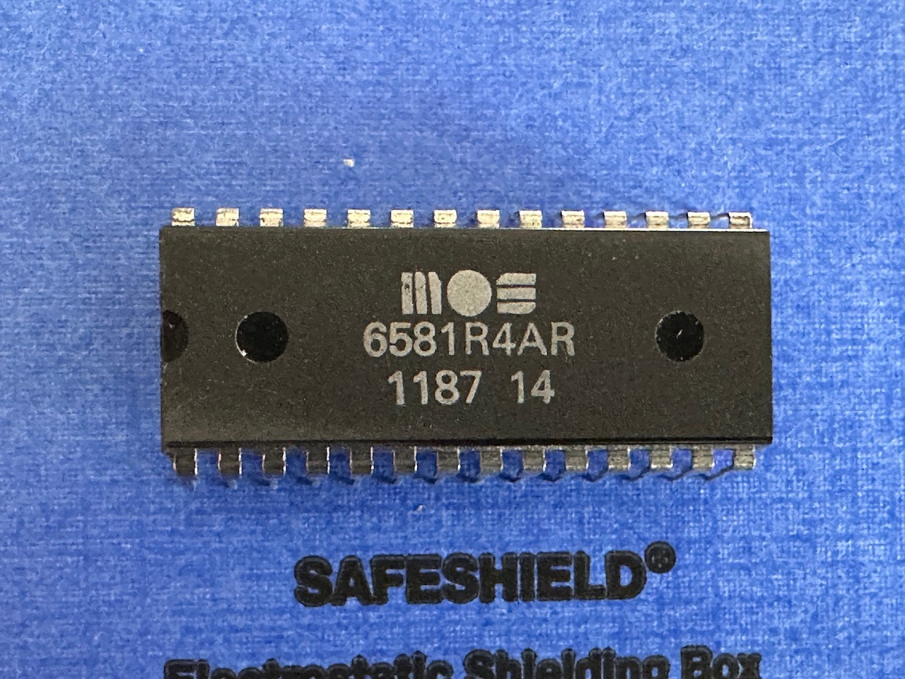 SID Soundchip 6581R4AR Chip IC CSG MOS for Commodore 64 #11 87