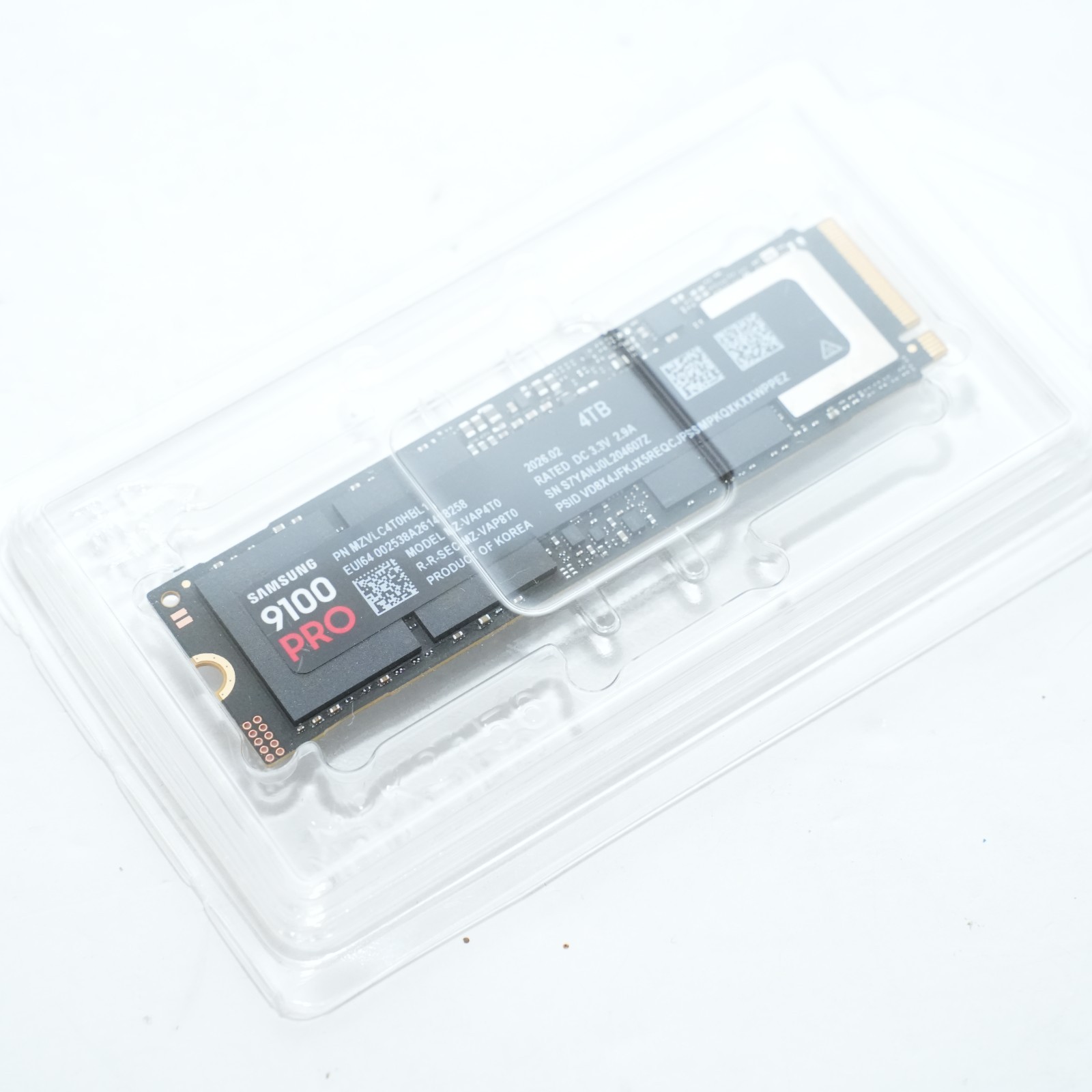 Samsung 9100 PRO 4TB NVMe PCIe 5.0 Gen5 x4 Internal SSD