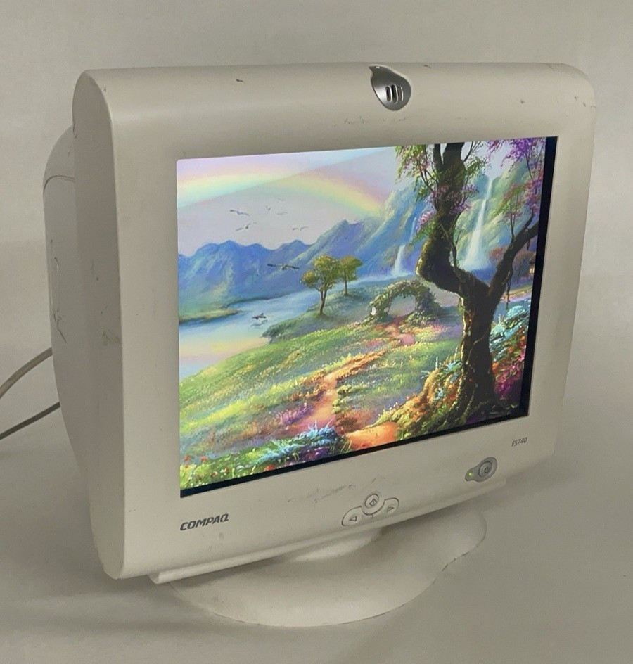 Compaq FS740 Vintage 2000 Retro Gaming 17" CRT Computer Monitor 1024x768