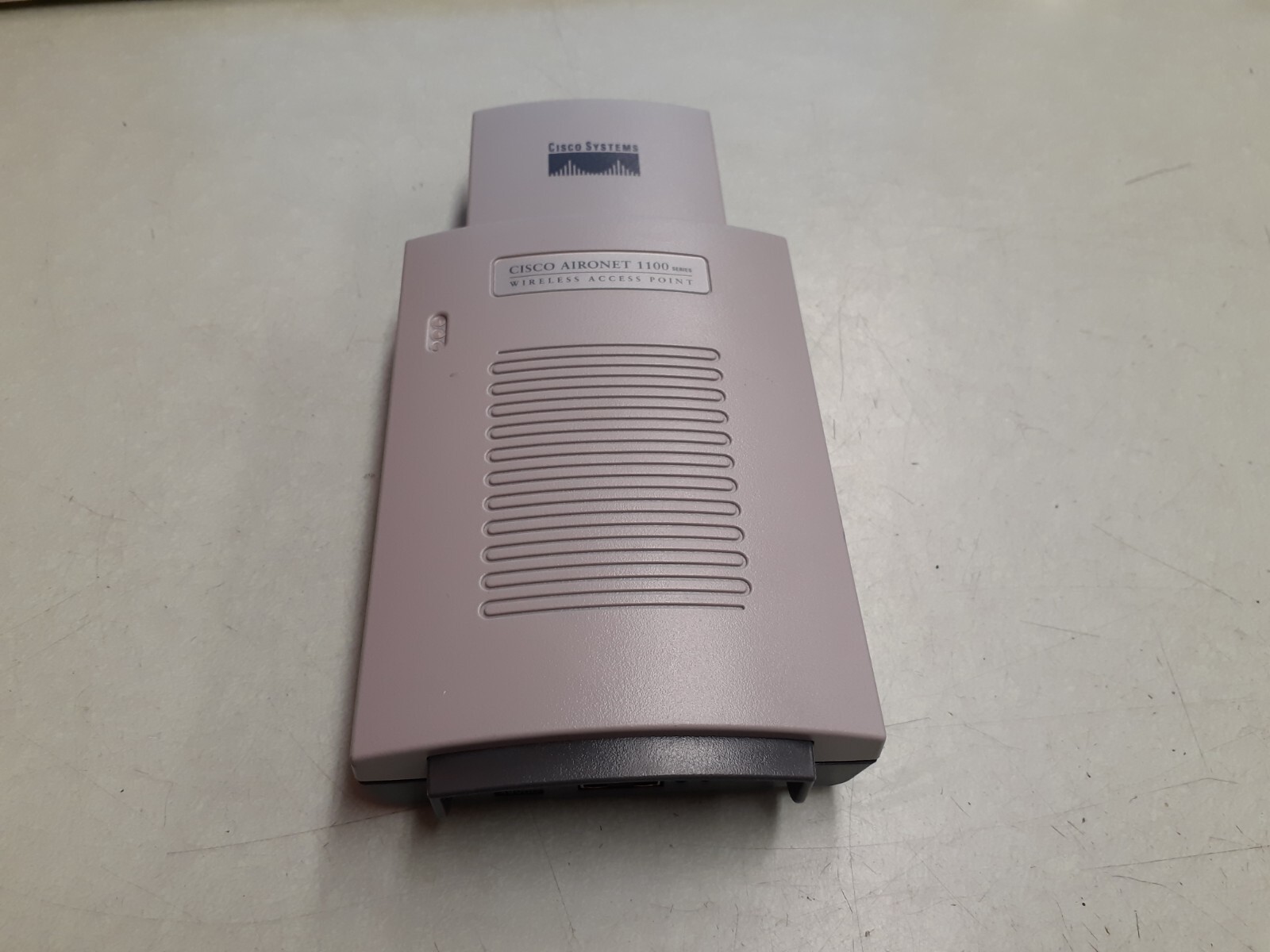 Cisco Aironet 1100 series Wireless Access Point AIR-AP1121G-A-K9