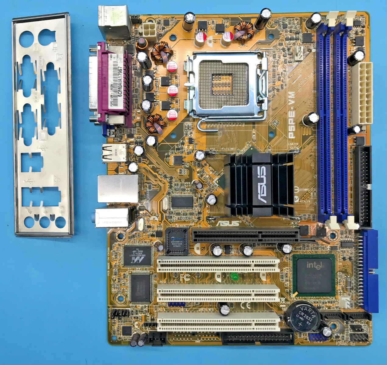 ASUS P5PE-VM REV:1.02G DDR1 - mATX - Socket 775 - with I/O Shield #M2949