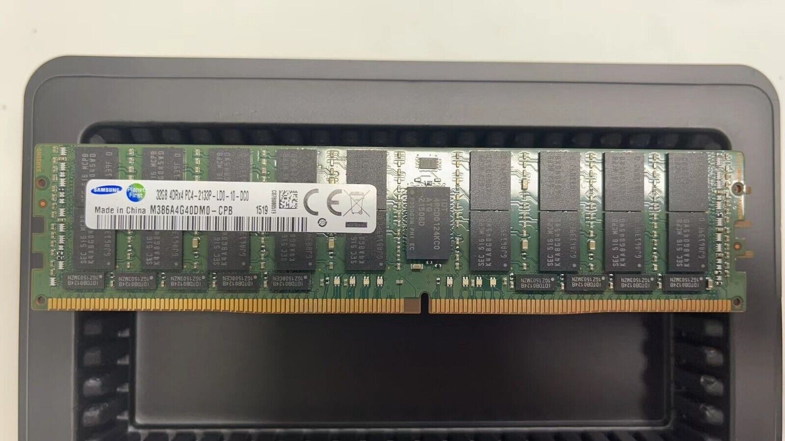 32GB Samsung Cisco PC4-2133P DDR4 4DRx4 M386A4G40DM0-CPB Server Memory RAM