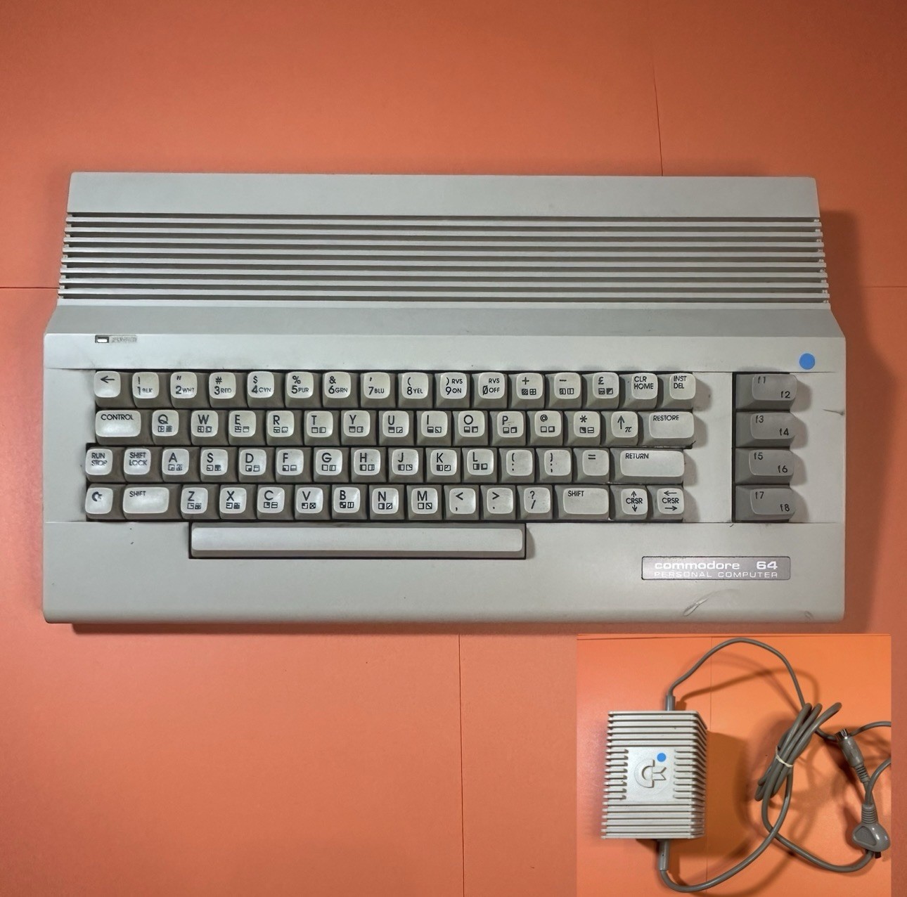 Commodore 64C C64c Computer With Power Supply. Tested And Working