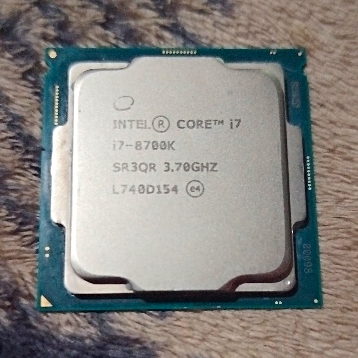 Intel Core i7-8700K 8th Gen 6-Core 3.70GHz LGA1151 CPU SR3QR