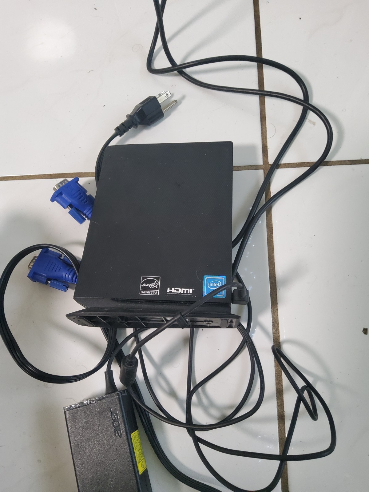 Acer Chromebox CX12 - 4GB 16GB | Black | 4GKM