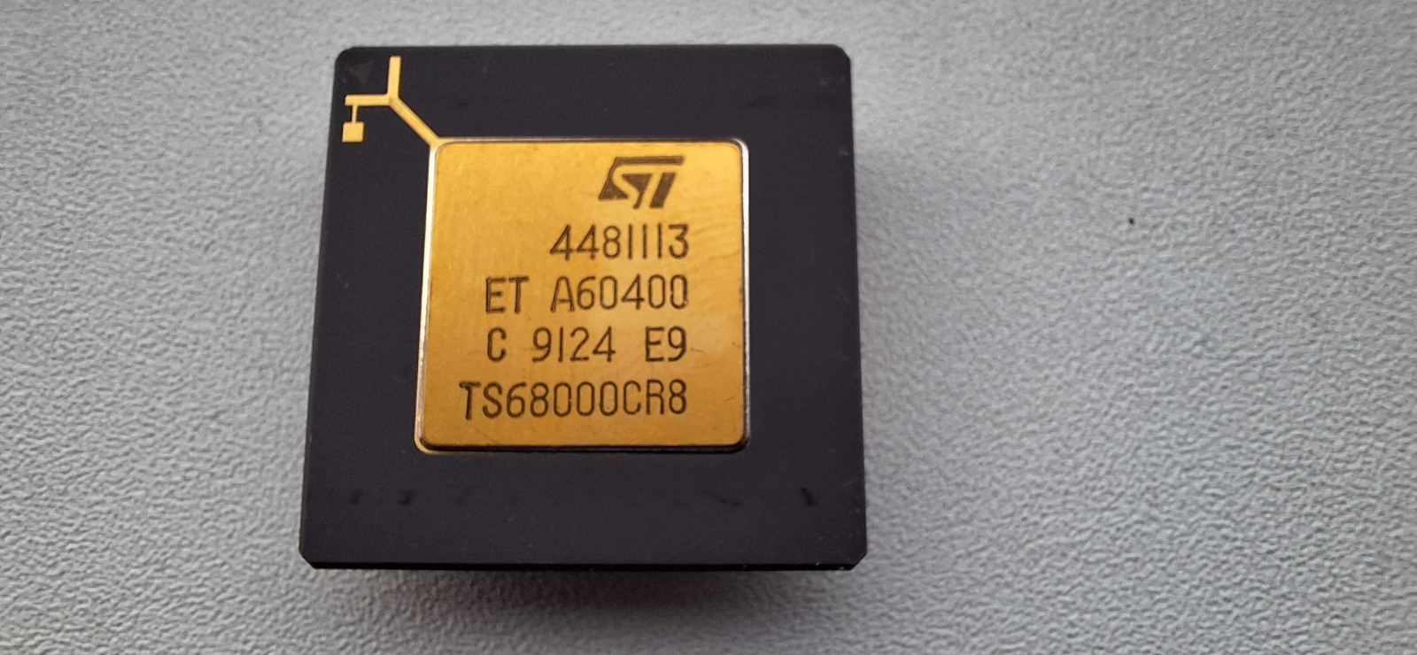 ST TS68000CR8 8MHz 16/32bit uncommon 68000 CPU GOLD AMIGA ATARI NOS QTY:1