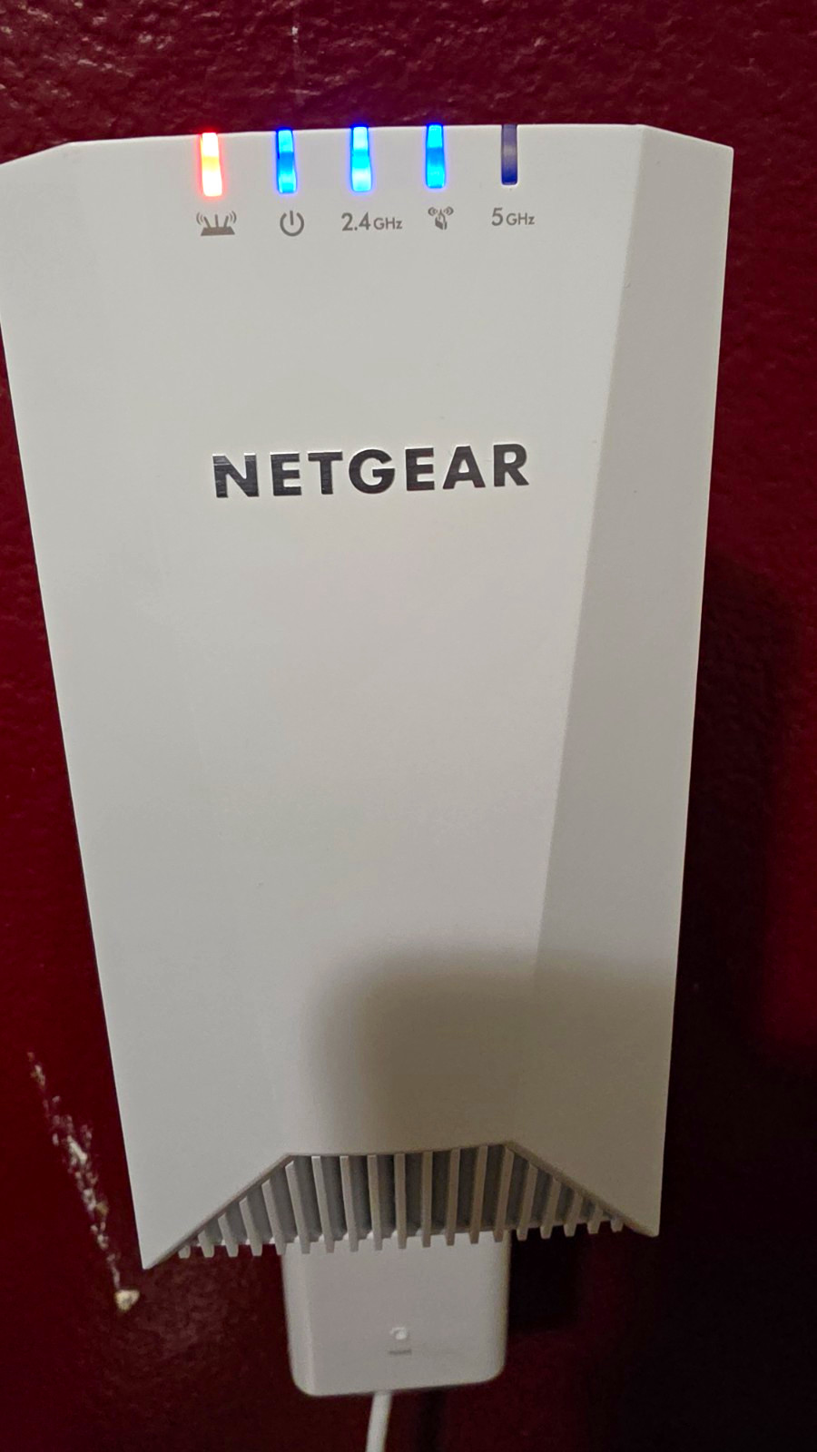 NETGEAR Nighthawk X4S EX7500 Tri-Band WiFi Range Extender White 2.4/5GHz