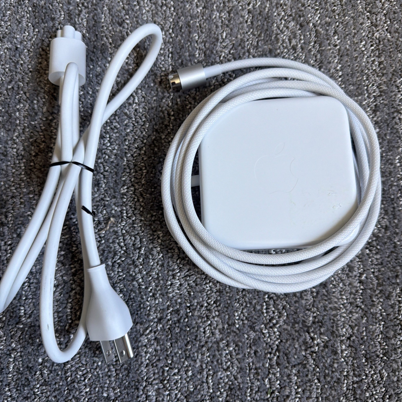 Genuine Apple iMac 24" M1 143W Power Adapter Silver White Ethernet A2290