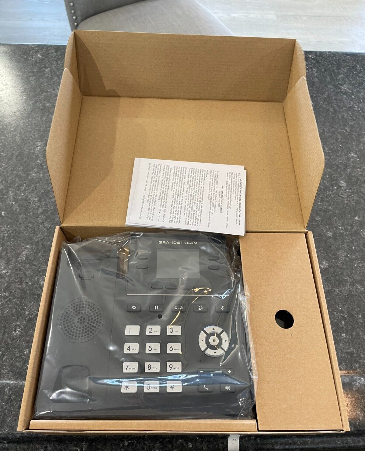 Grandstream GRP2612P IP phone SIP VoIP New in Box