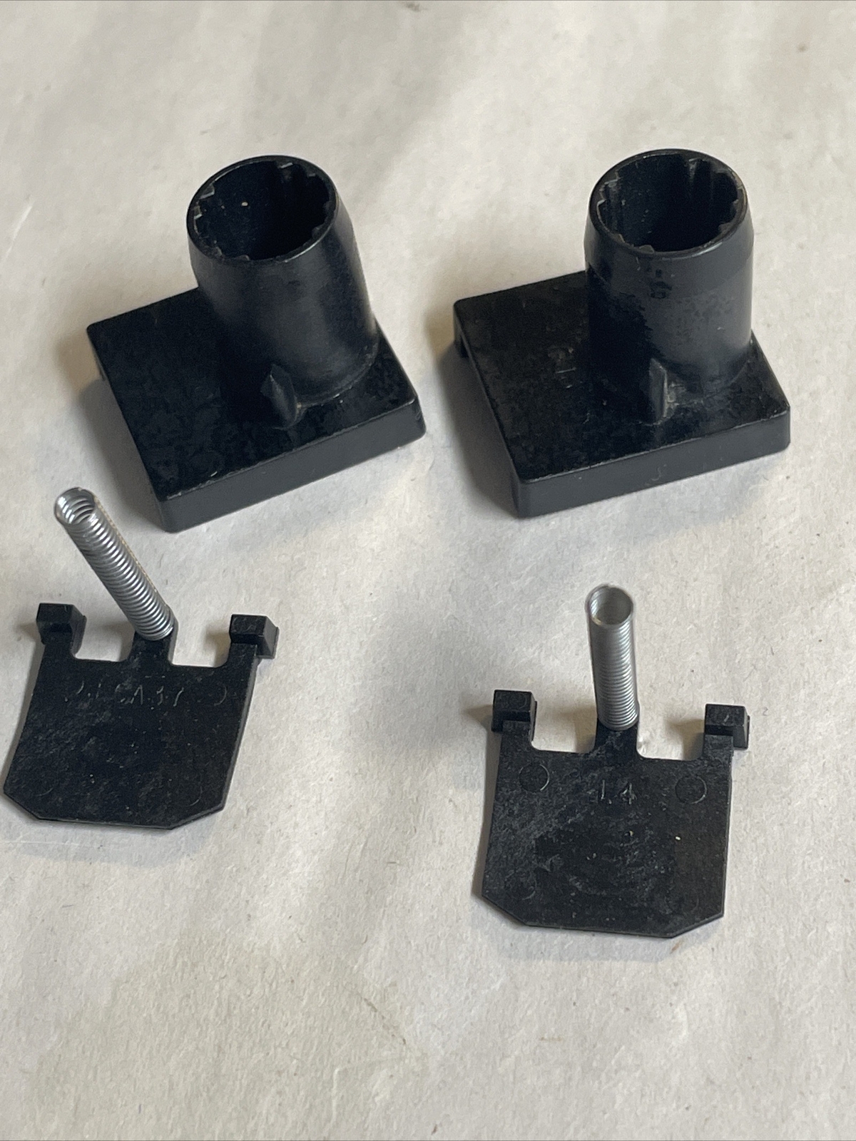 Lot 2 OEM IBM Model F 122 Key Keyboard Spring & Barrel Replacement 6110344 @MB7