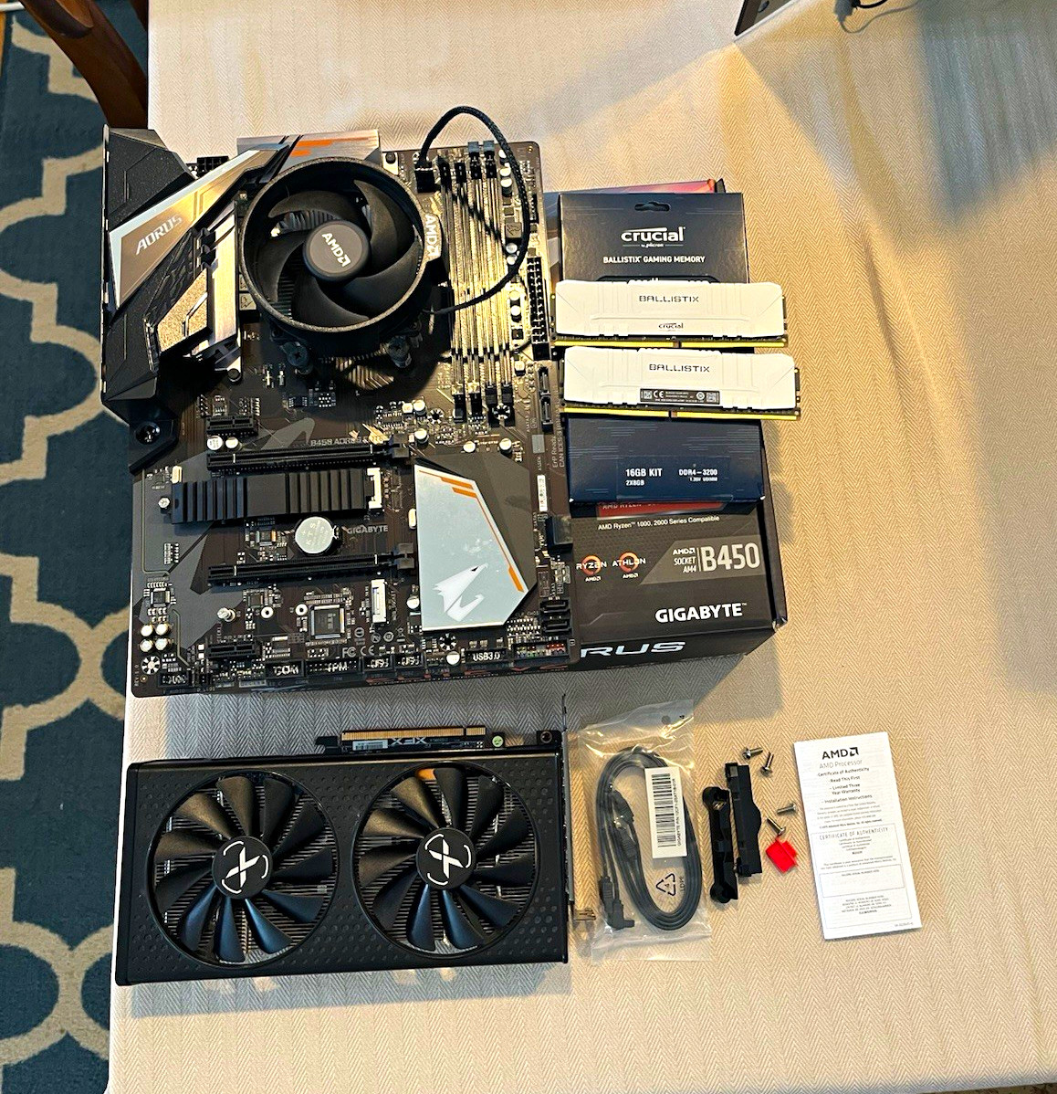 XFX AMD Radeon Dual Fan GPU Backplate Multiple Monitor PCIe x16 Heatsink