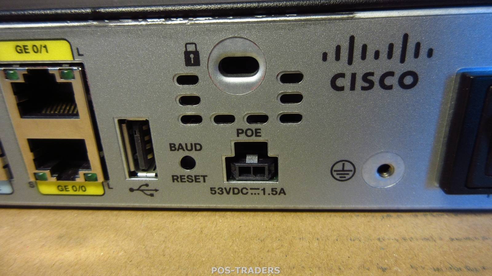 CISCO 1921 V05 Network Router 2x GBIT 2x EHWIC Integrated Services NO RACK EARS