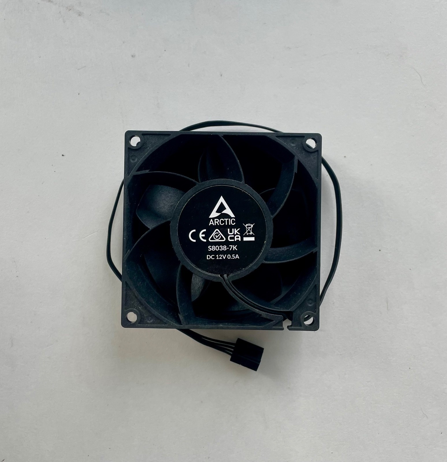 ARCTIC S8038-7K Server Fan 80x80x38mm 7000 RPM PWM