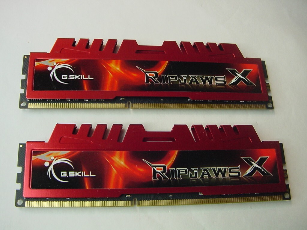 COMPUTER MEMORY - 8GB(4GBx2) G. SKILL RIPJAWS DDR3 1.5V XMP F3-12800CL9D-8GBXL