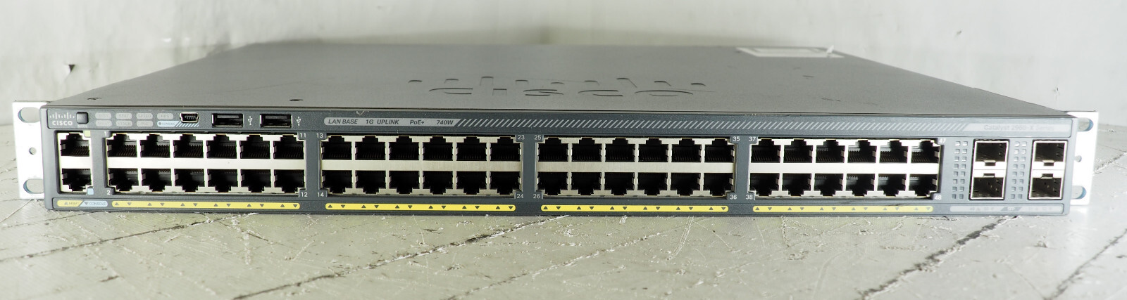 Cisco WS-C2960X-48FPS-L V02 48x Port PoE 740W LAN Base Net Switch