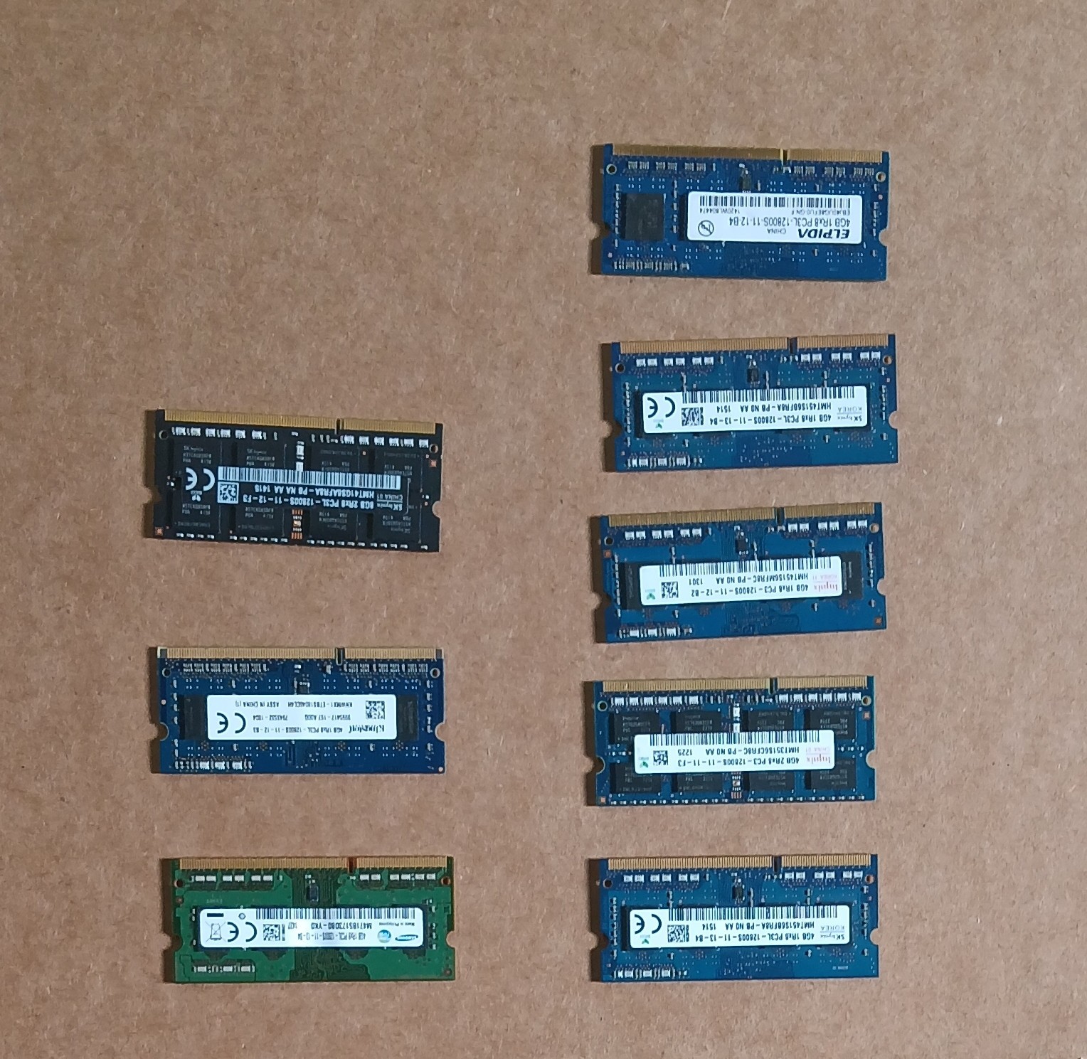 Bulk Tech Lot 13x DDR3 RAM Modules -  Desktop + Laptop check images