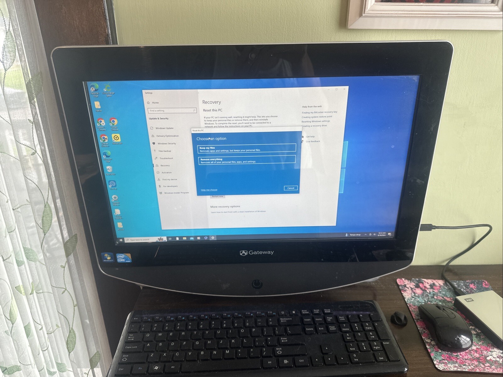 Gateway All-In-One Desktop computer ZX4931-59n Win7 Home Premium OA