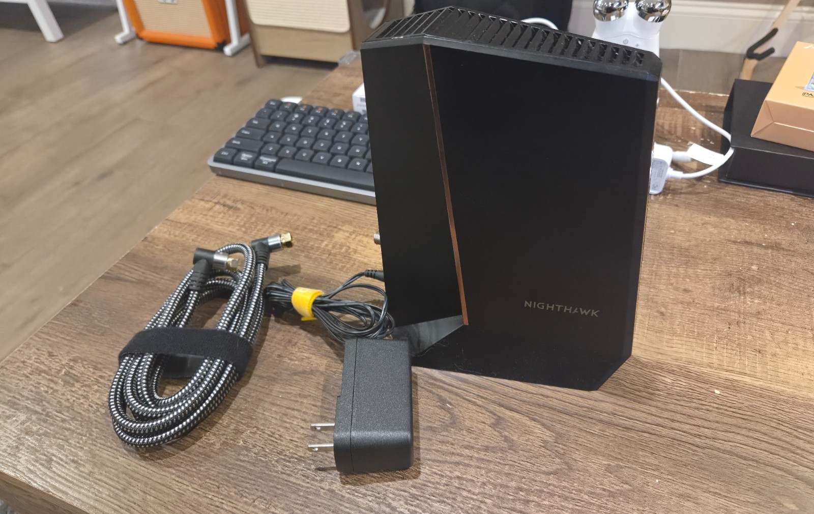 NETGEAR Nighthawk CM2000 DOCSIS 3.1 Multi-Gig Cable Modem, 2.5Gbps