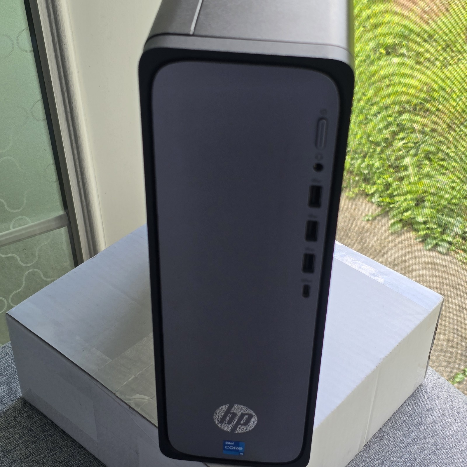 HP S03-0013w OmniDesk i5-14400 2.5GHz Intel UHD Graphics 16GB RAM 512GB SSD Win