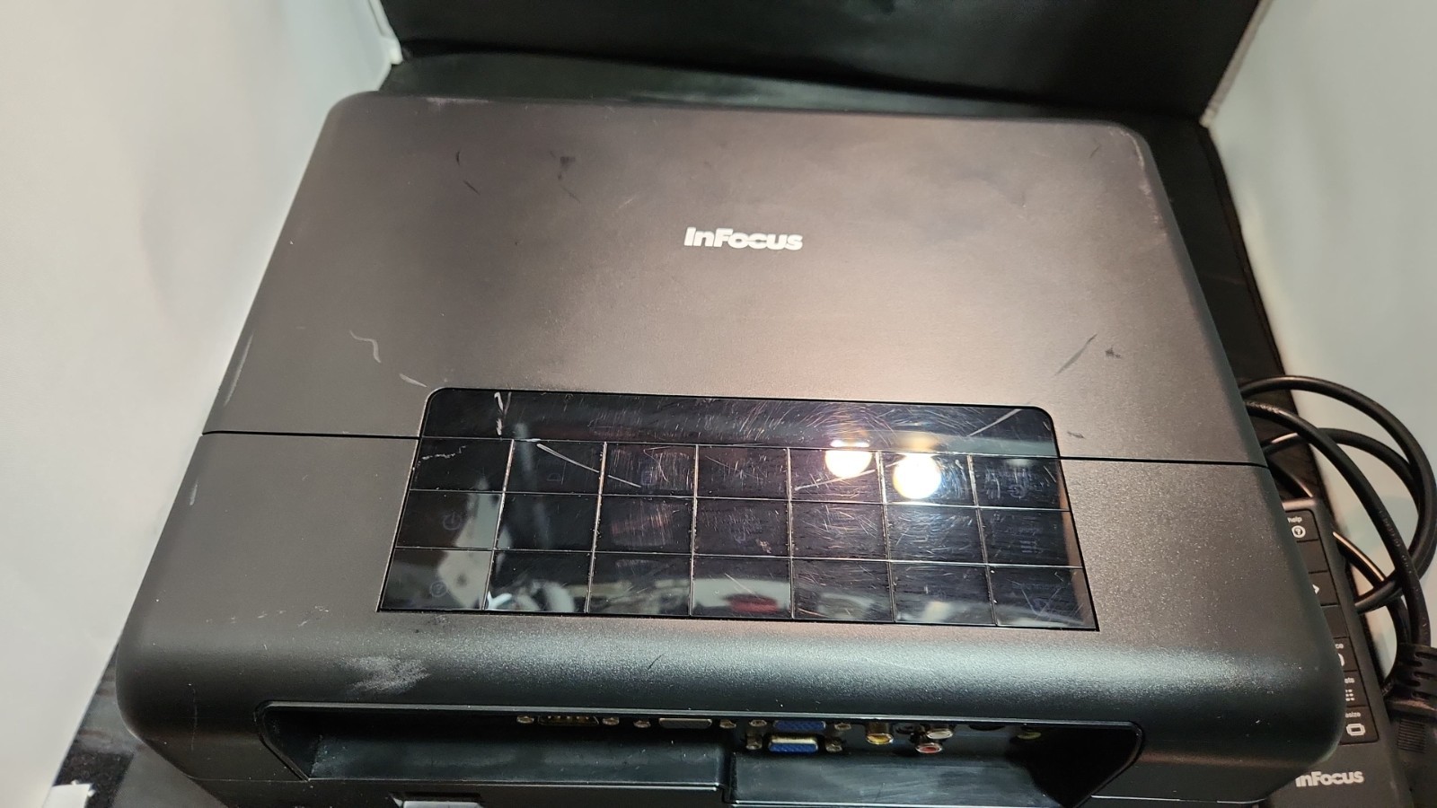 InFocus IN3916 Full HD Short Throw Projector  hdmi 2313 hours