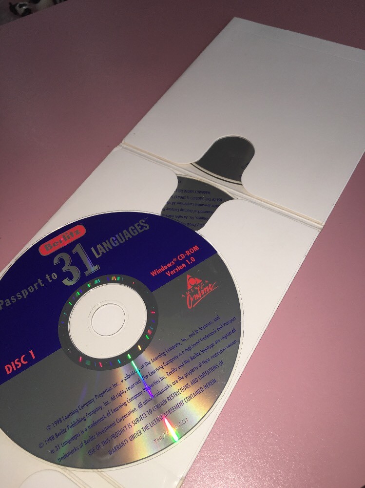 vintage Berlitz Passport to 31 Languages America Online 3 discs computer
