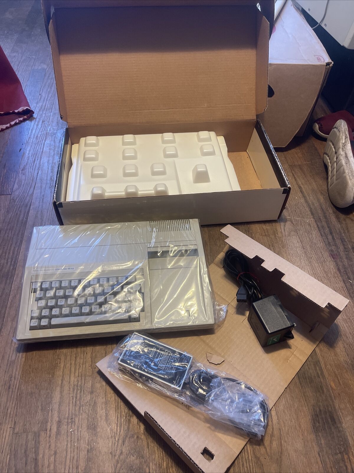 Texas Instruments Ti-99/4A Vintage 1983 Home Computer With Box Never Used