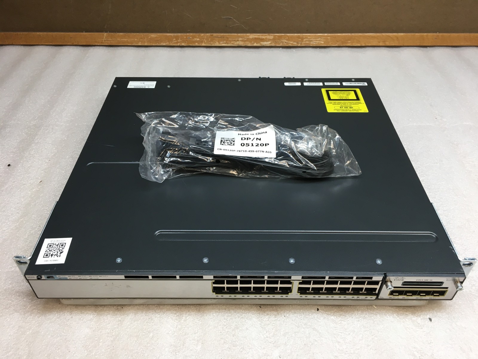 Cisco Catalyst WS-C3750X-24T-L 24-Port Gigabit Ethernet Switch - IOS 15.2(4)E7