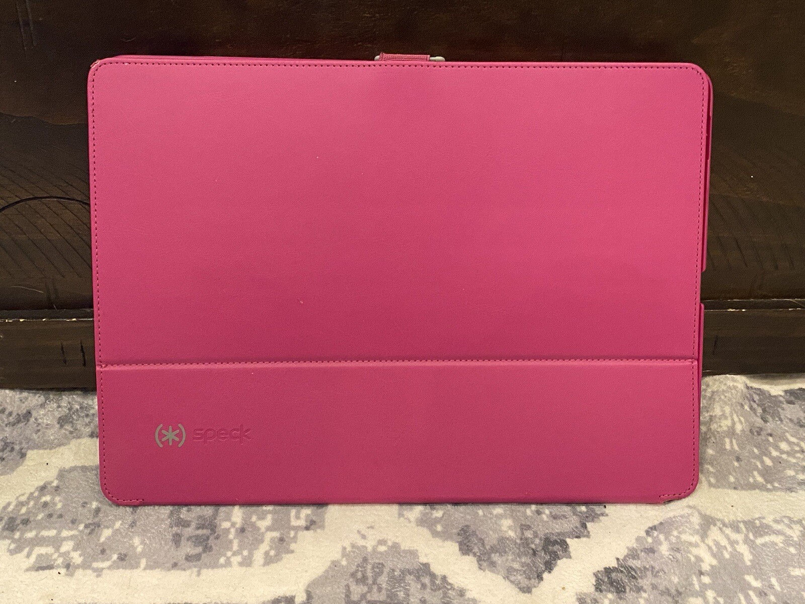Speck Stylefolio Impact Protection - Hard Shell For Tablet i Pad Pro 12”