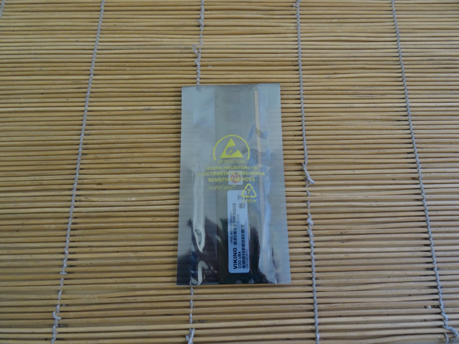 MEM-1900-512MB 512MB RAM for 1900 Cisco Routers Memory Cisco Approved