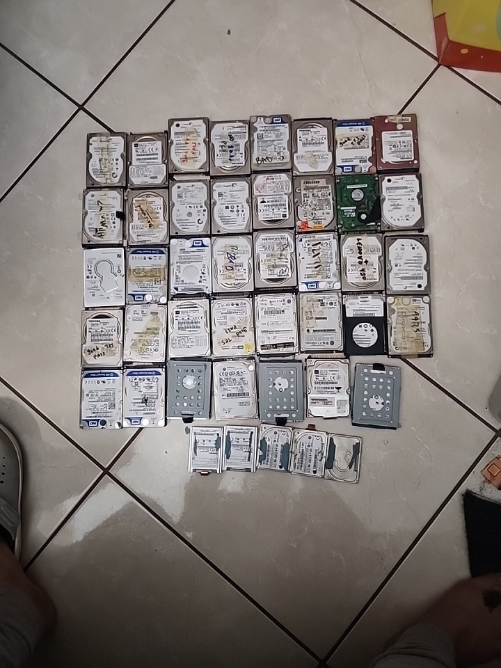 Lot of 39  2.5" SATA HDD Drives - Mixed Models  and Sizes,  For  Precious Metal 