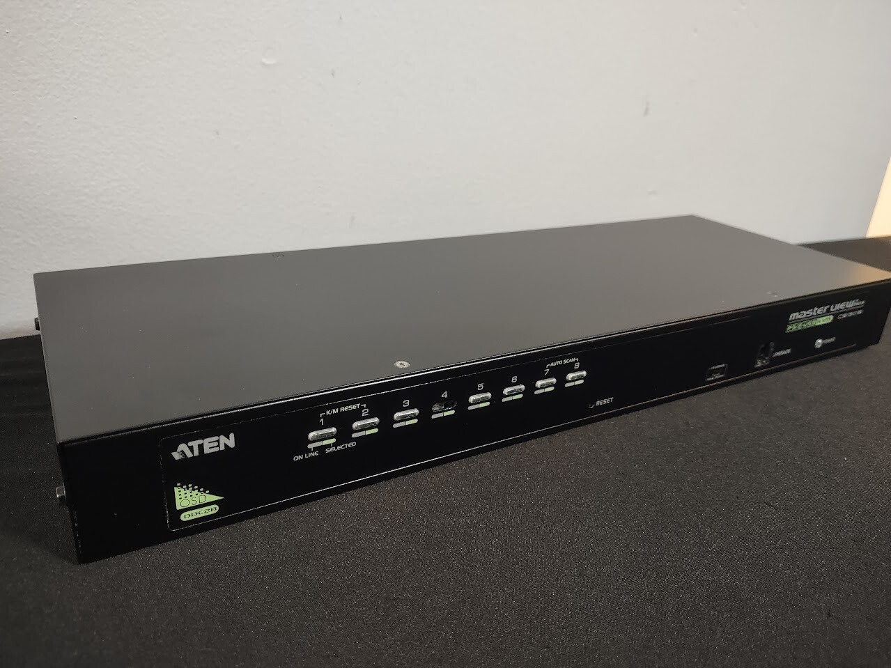 Aten OSD DDC2B CS1308-PH2 Master View Max 8-Port PS2 USB VGA KVM Switch, *READ 4