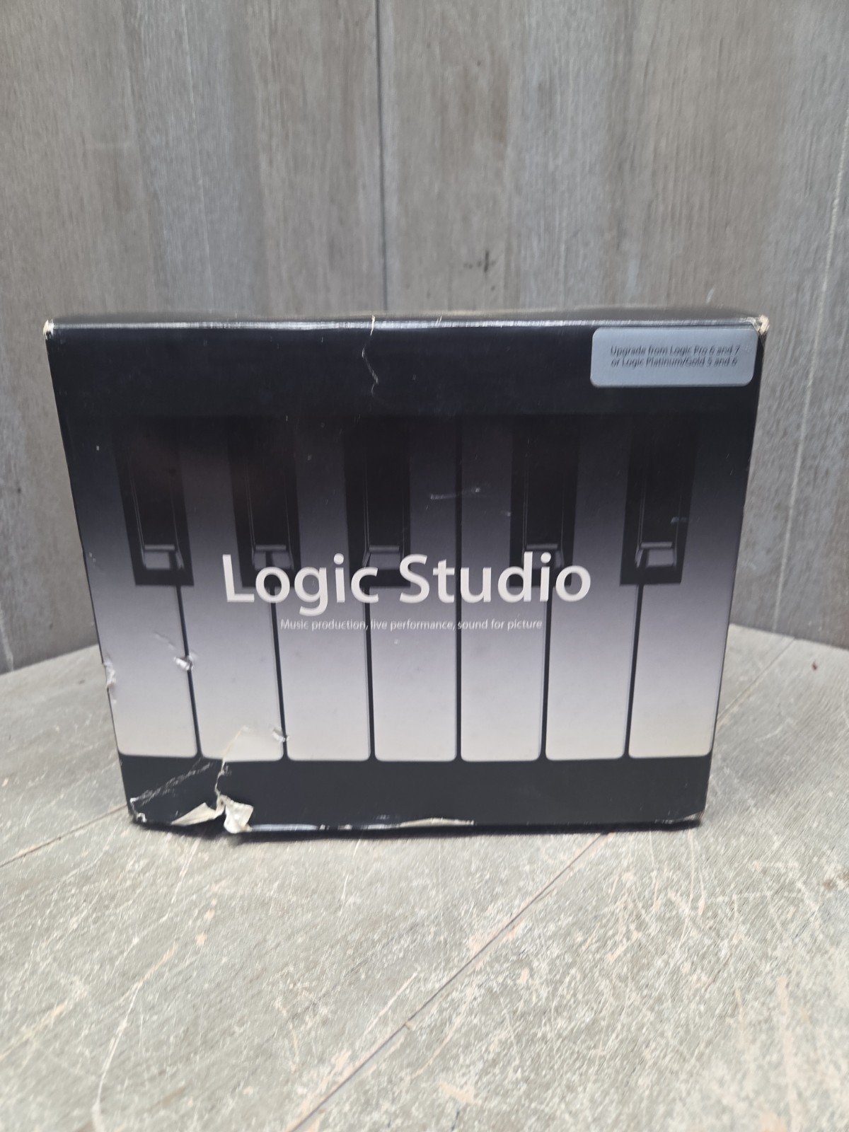 Apple Logic Studio Logic Pro 8 Complete Box & Materials - Vintage Software 2007