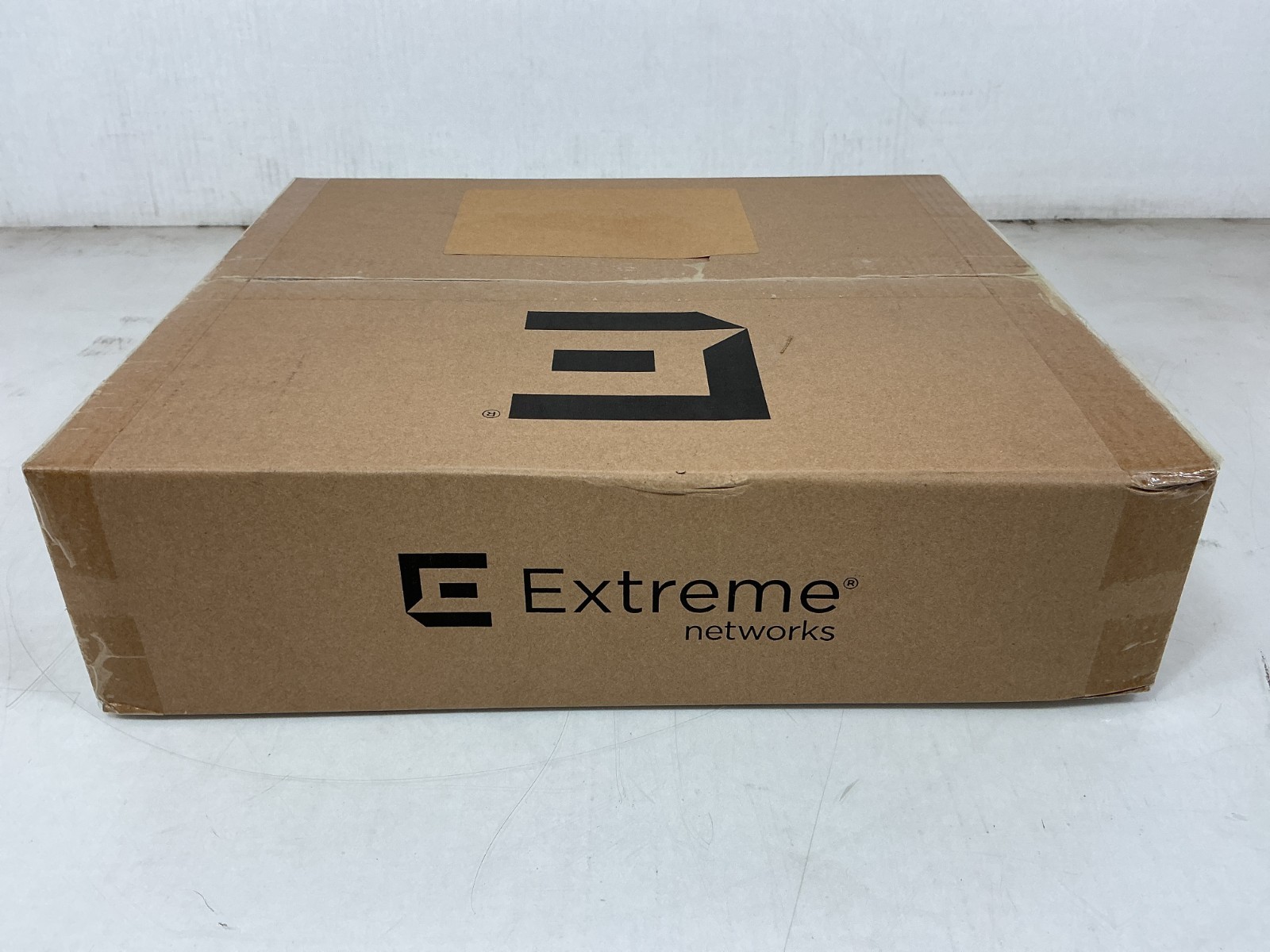 Extreme Networks 5320-16P-4XE 16-Port PoE+ Gigabit Managed Switch 4x 10G SFP+