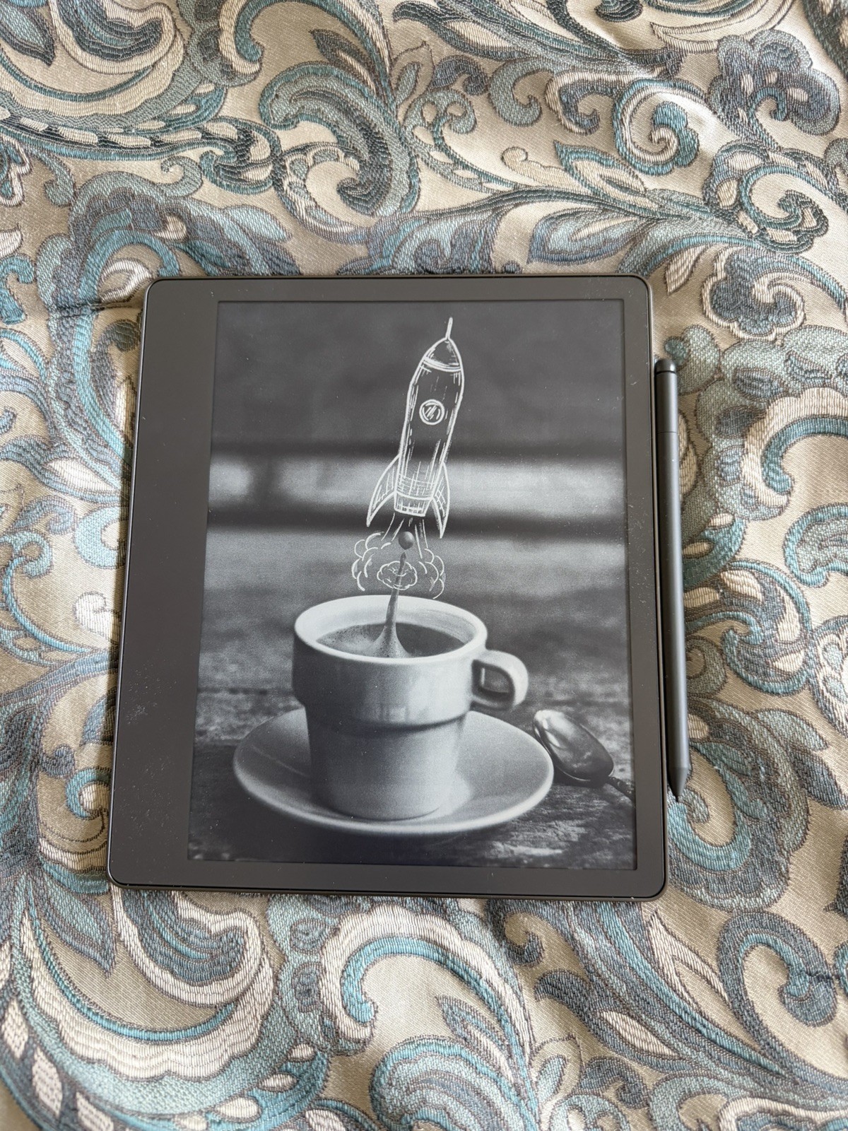 Amazon Kindle Scribe 1st Gen WiFi 10.2 inch with Premium Pen