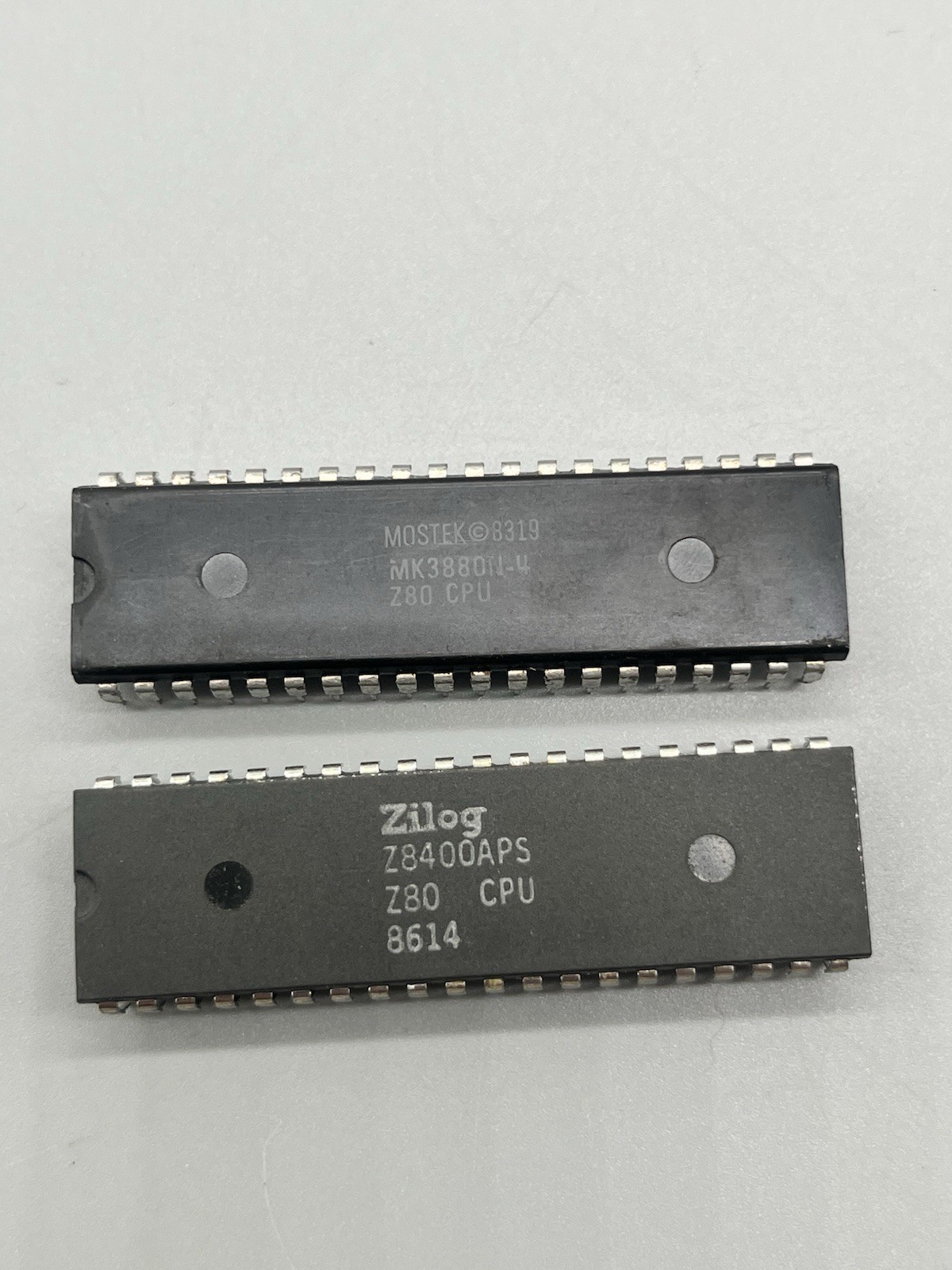 Lot of 100 NOS Vintage IC Chips Z80 CPU RAM ADC Mixed Brands DIP