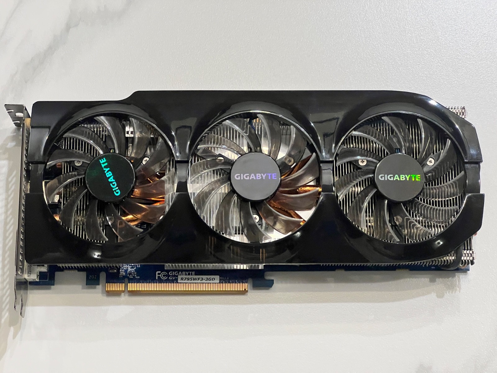 GIGABYTE AMD Radeon HD 7950 3GB GDDR5 Graphics Card GV-R795WF3-3GD