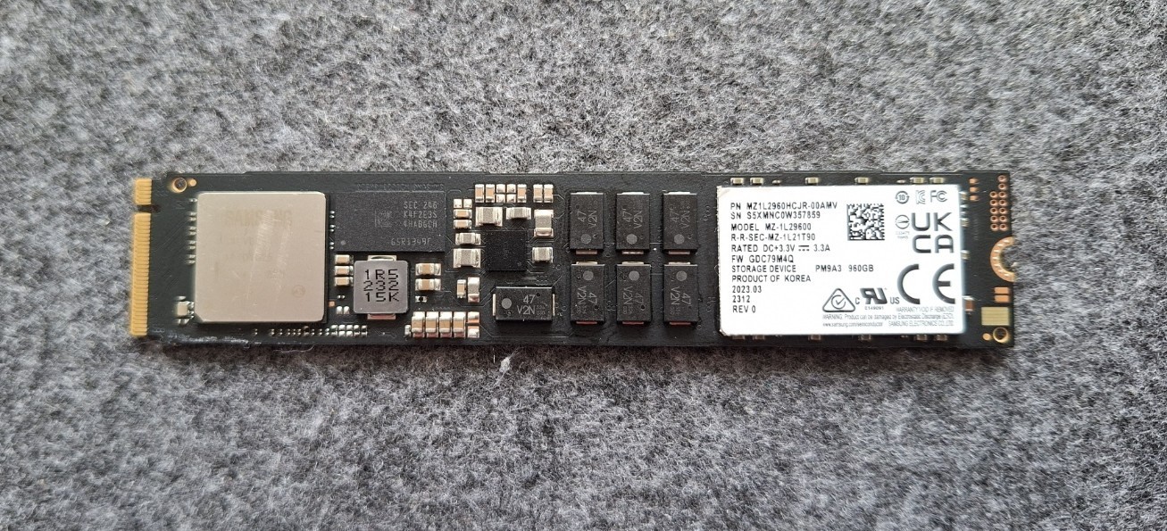 Samsung PM9A3 960GB M.2 22110 PCIe 4.0 NVMe Enterprise SSD 100% Health
