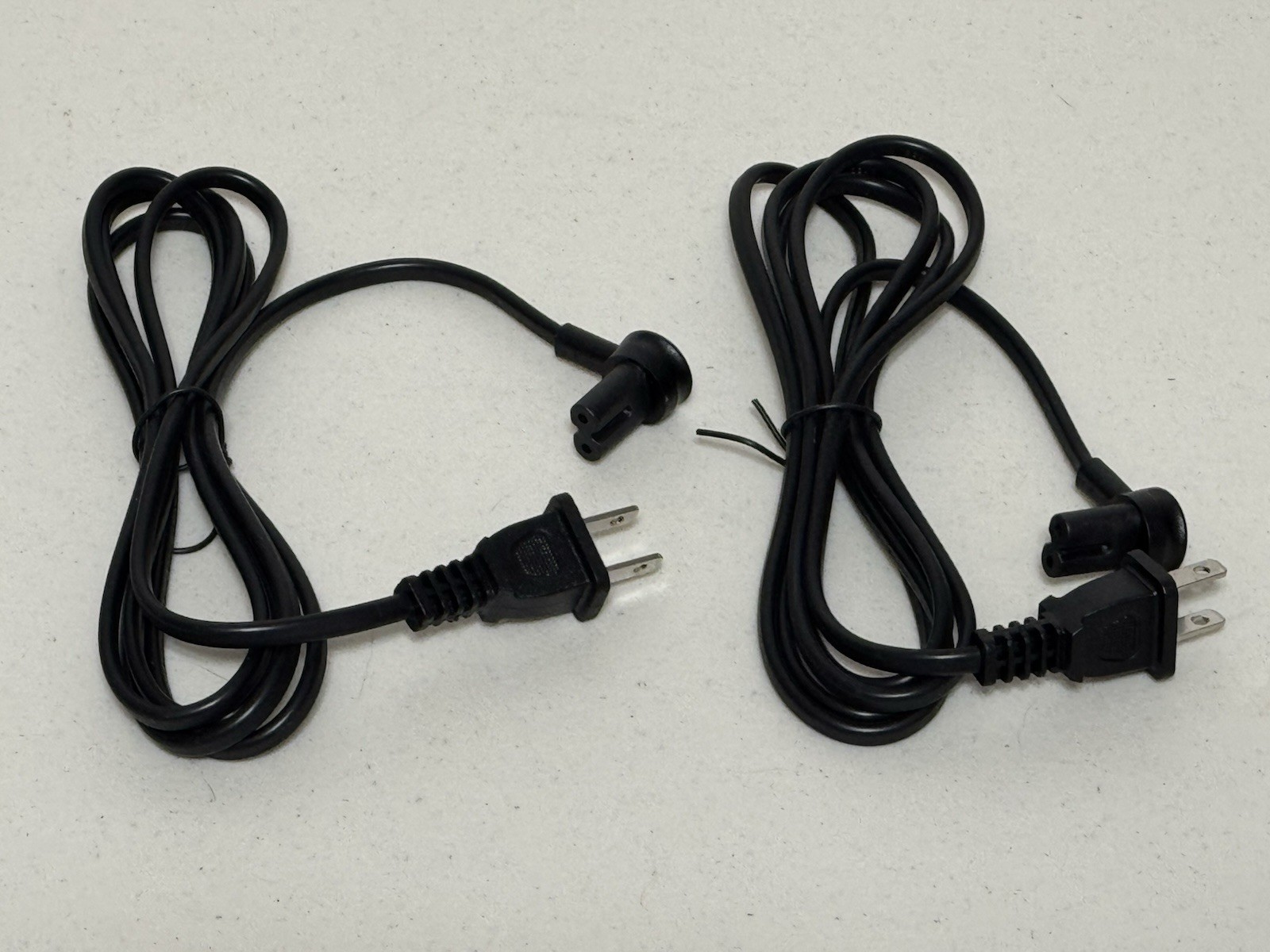 Vebner 2-Pack - 6ft Right Angle C7 Power Cords for Sonos Era 100 and Era 300