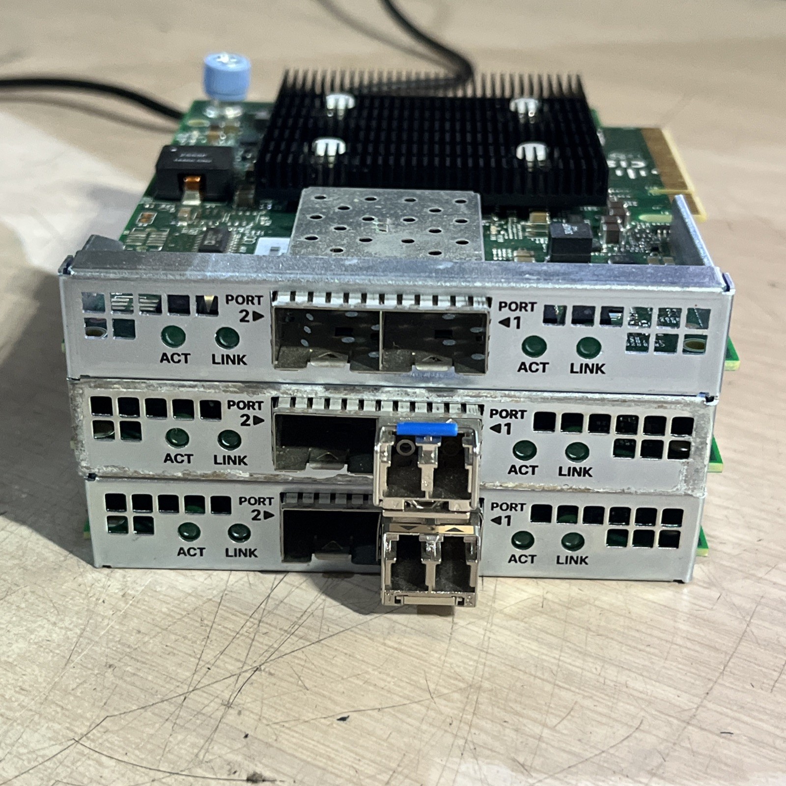 x3 CISCO UCSC-MLOM-CSC-02 CARD