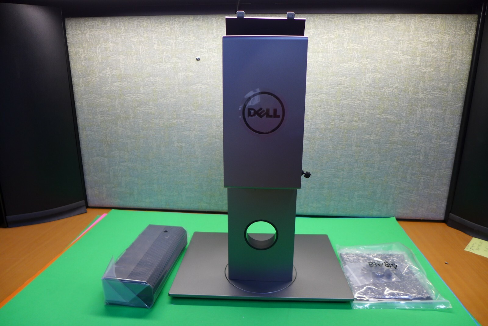 NEW Dell MFS18 Micro Form Factor All-In-One Monitor Stand N85GR