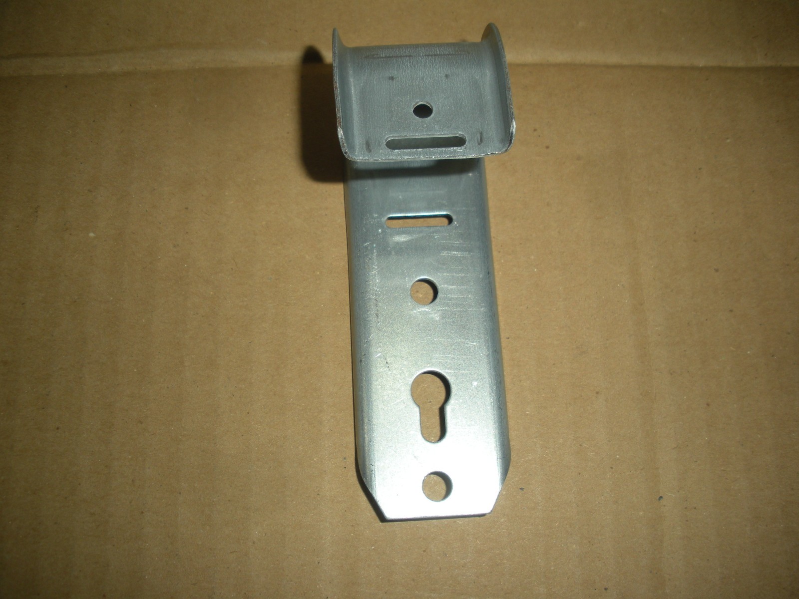 24 J-Hook cable hanger 1-5/16 ICC MSJHK33 lot of 24pcs