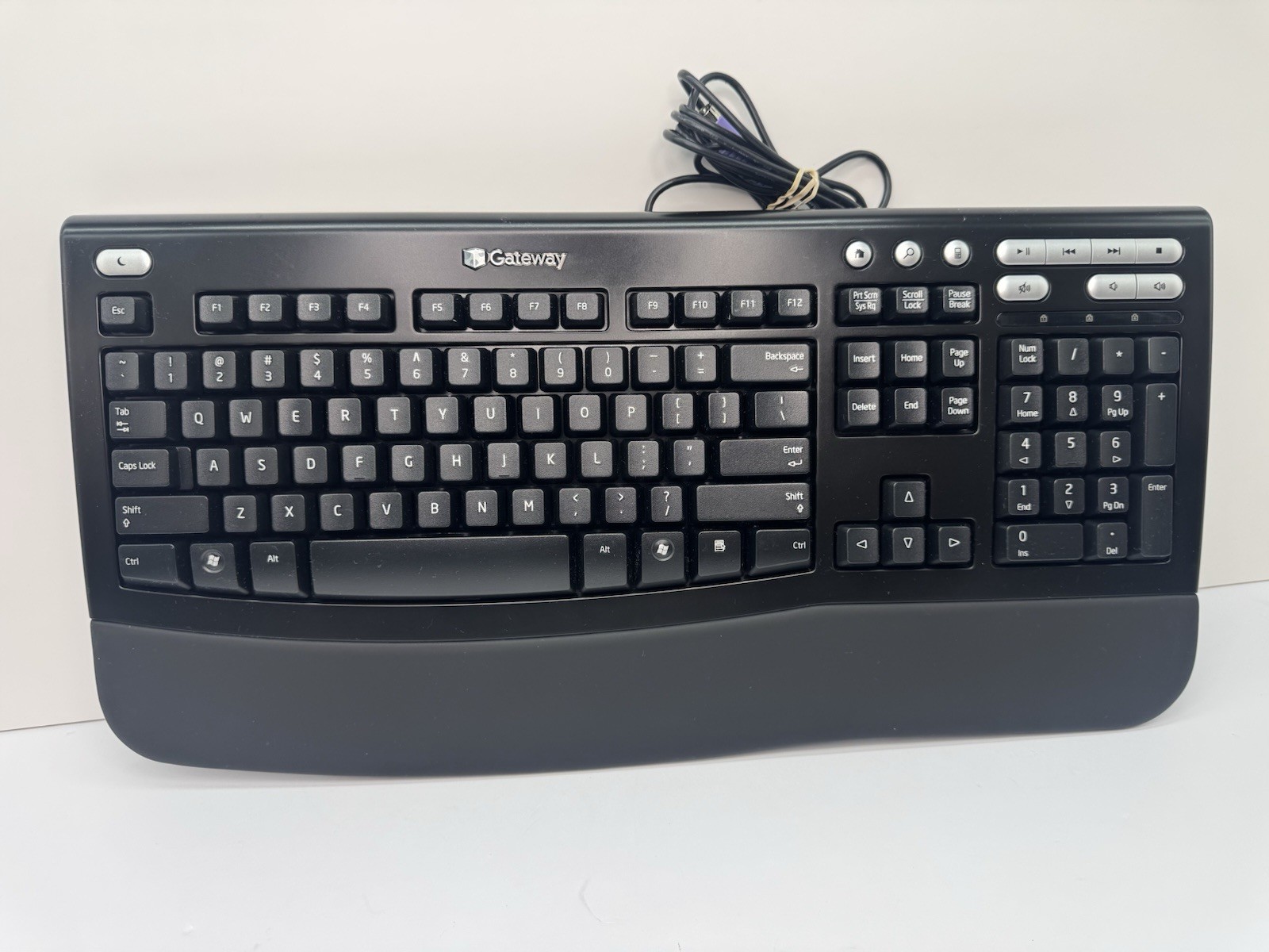 Gateway KB-0532 Black Wired Multimedia Computer Keyboard