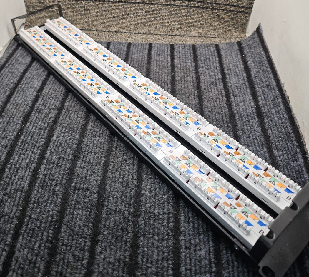 Hubbell HP648 NextSpeed Category 6 CAT6 48-Port Universal Patch Panel