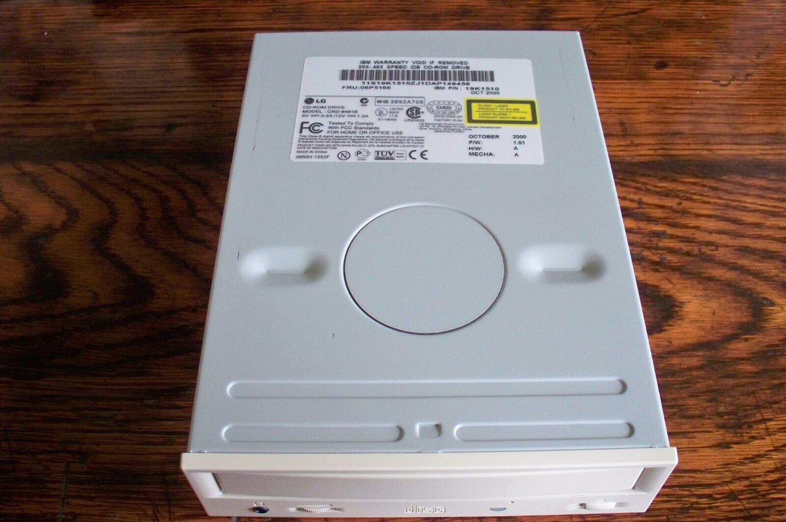 IBM CD-ROM DRIVE ~ 20X-48X SPEED ~ MODEL # CRD-8481B