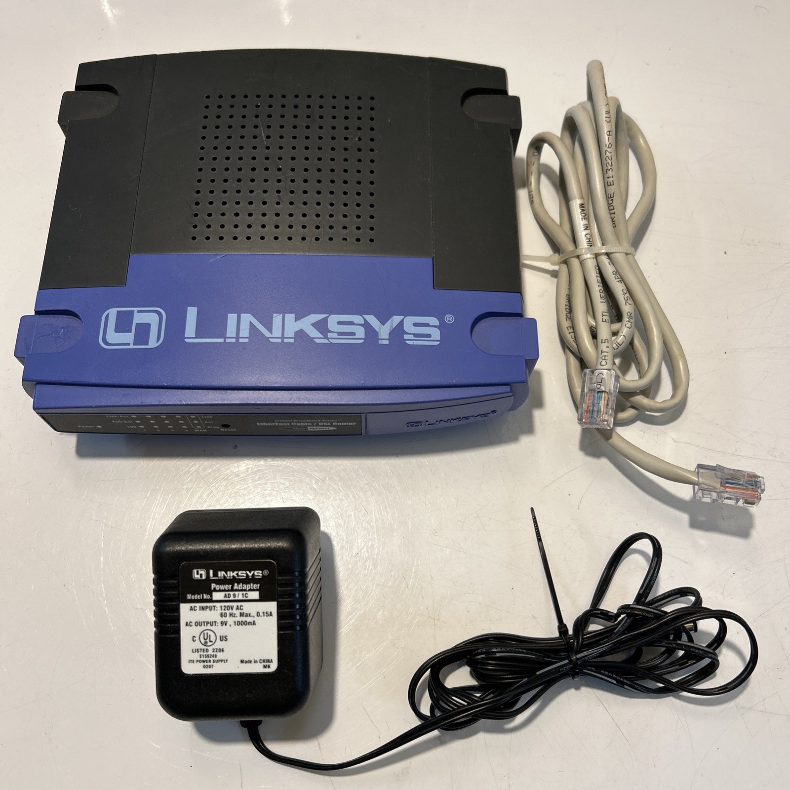 Linksys BEFSR41 — 4-Port 10/100 Wired Router — VINTAGE 