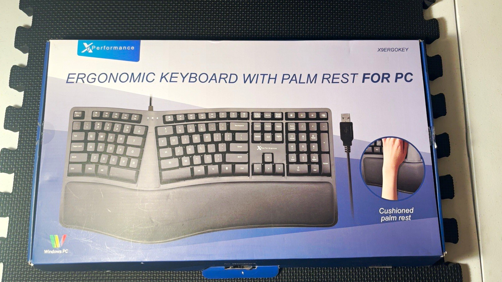 Xperformance Ergonomic Wired USB Keyboard w/ Palm Rest, Black QWERTY UNTESTED
