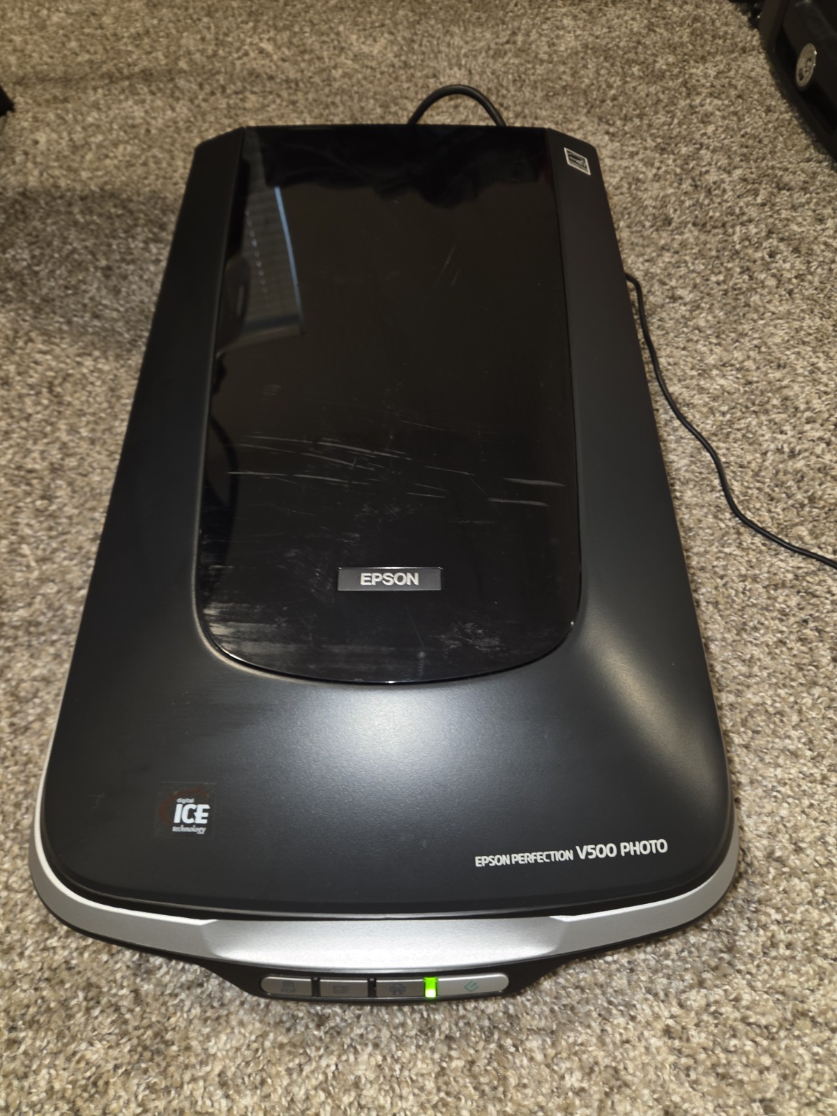 Epson Perfection V500 Flatbed Scanner