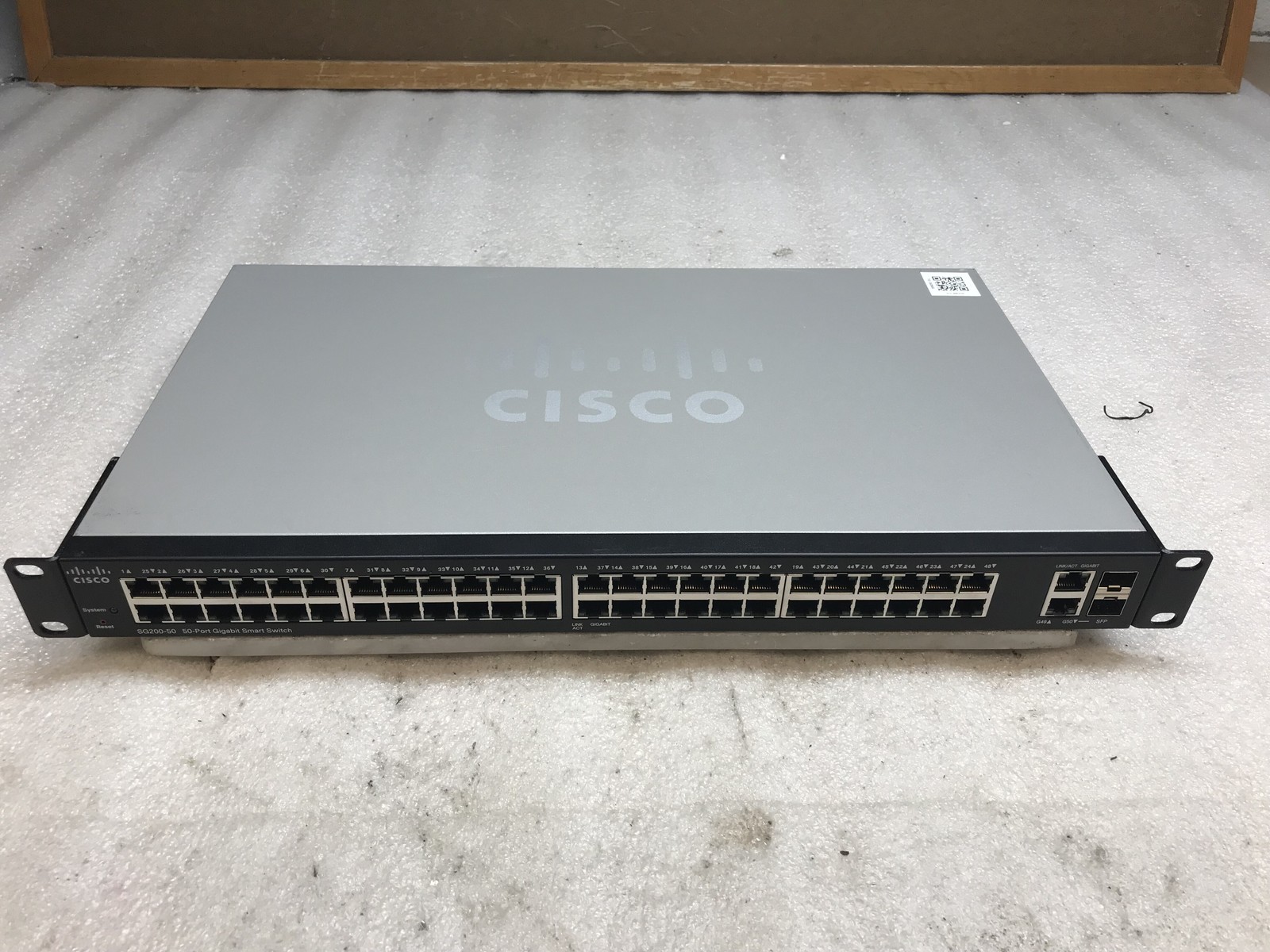 Cisco SG200-50 50-Port Gigabit Smart Switch Rackmount w Power